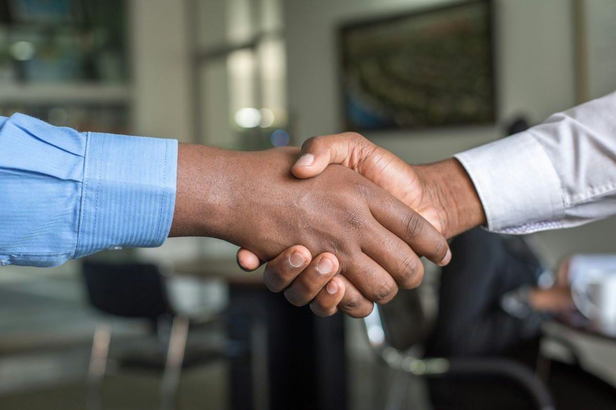 Sponsor and research site partnership handshake